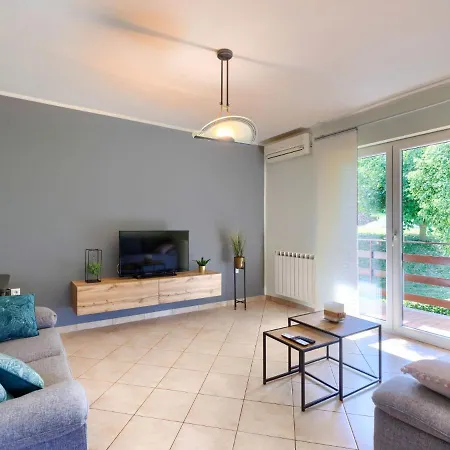 Carlo - Ipc102 By Interhome Pican