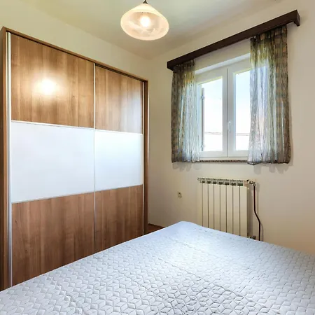 Carlo By Interhome * Pićan